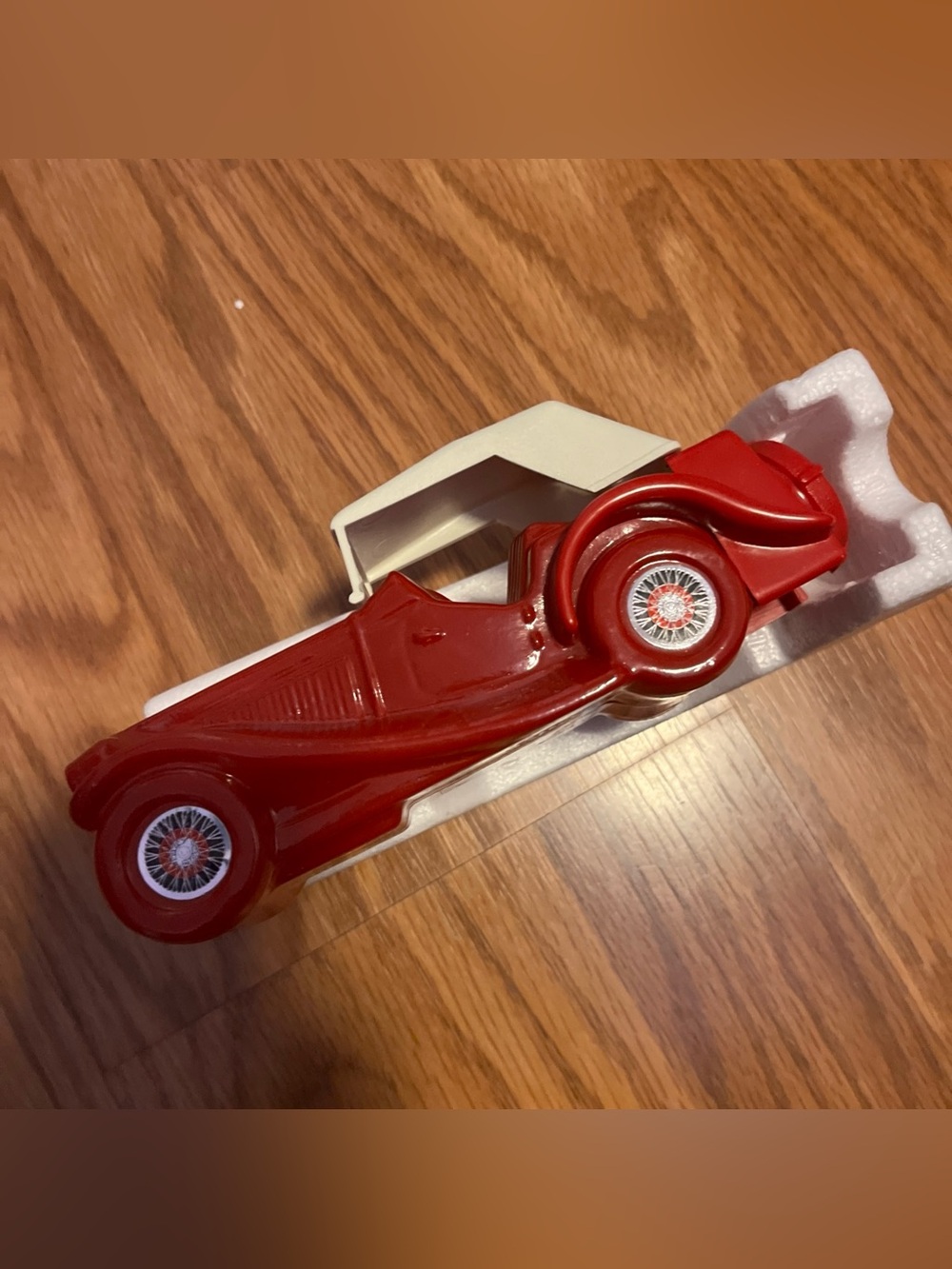 vintage Avon Tai Wind aftershave decanter red 1936 MG sports car 5 Oz W/ Box